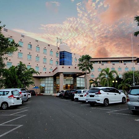 Forbis Hotel Serang Exterior photo