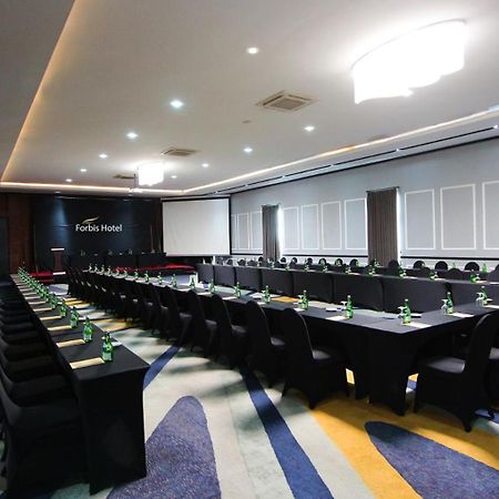 Forbis Hotel Serang Exterior photo