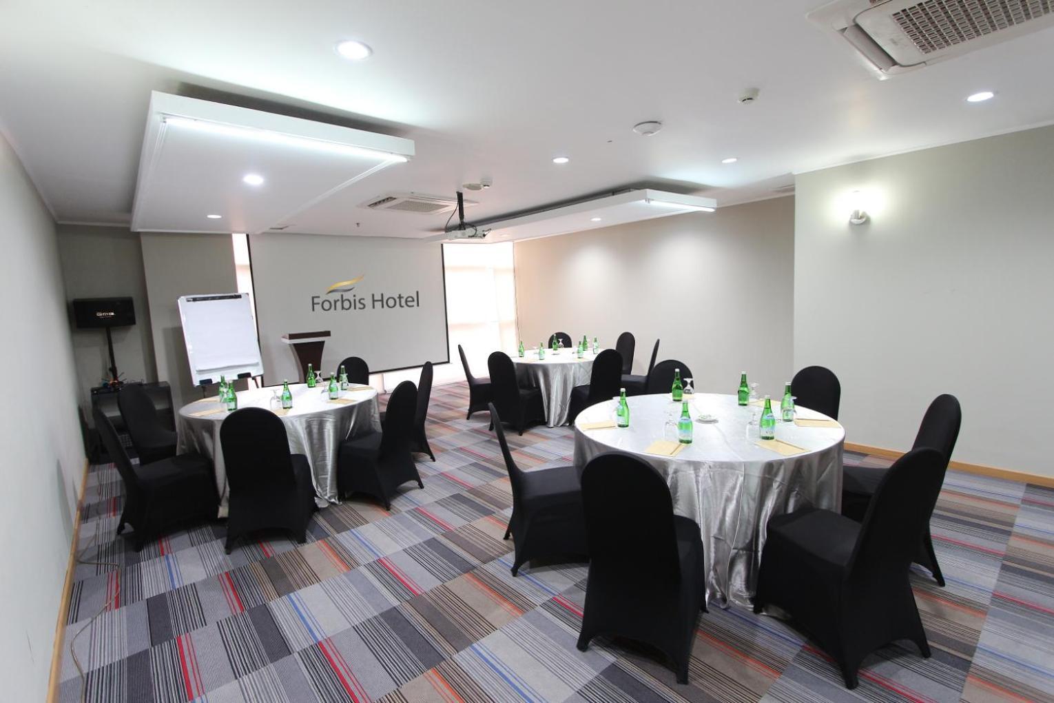 Forbis Hotel Serang Exterior photo