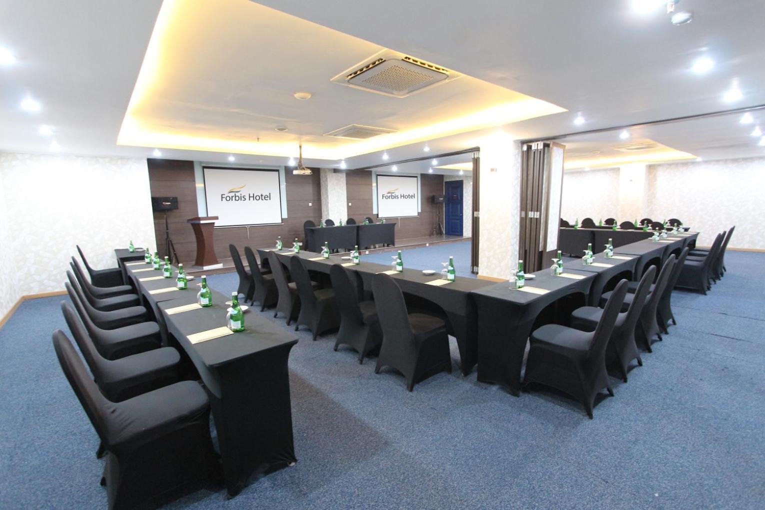 Forbis Hotel Serang Exterior photo